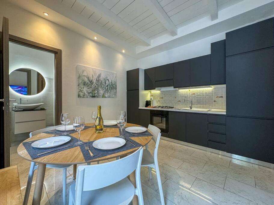 - Magic Garden House - View Ferienhaus Como